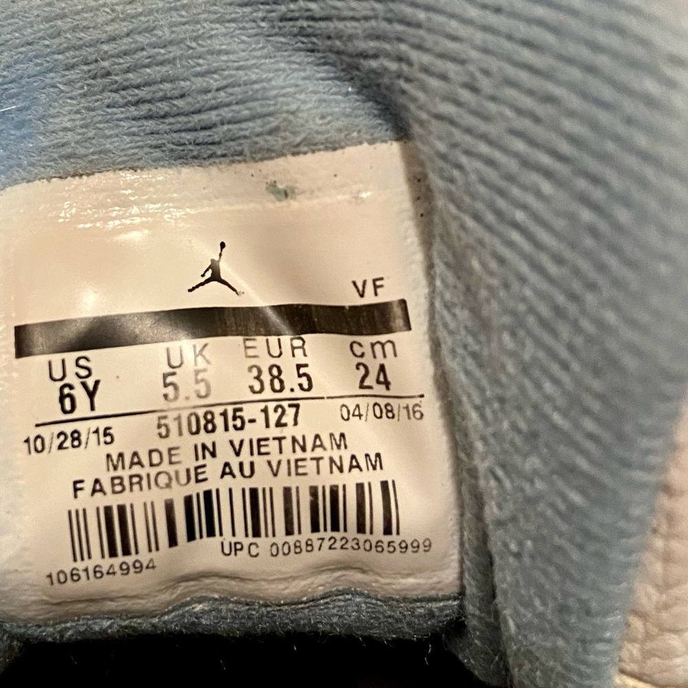 Jordan 12 retro University (NC) Blue - Picture 9 of 11